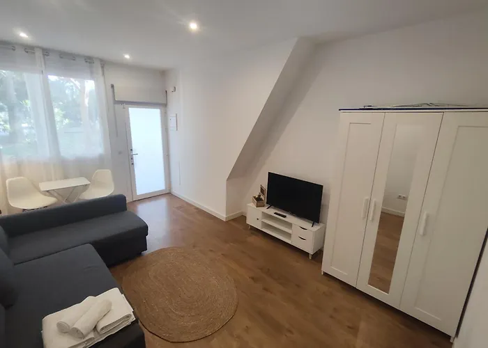 Beach Garden Apartment